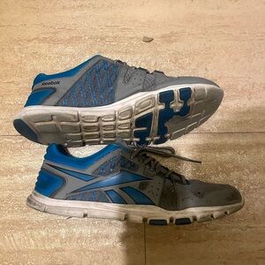 CLOSING  used Reebok gym shoes size 13 men’s used worn